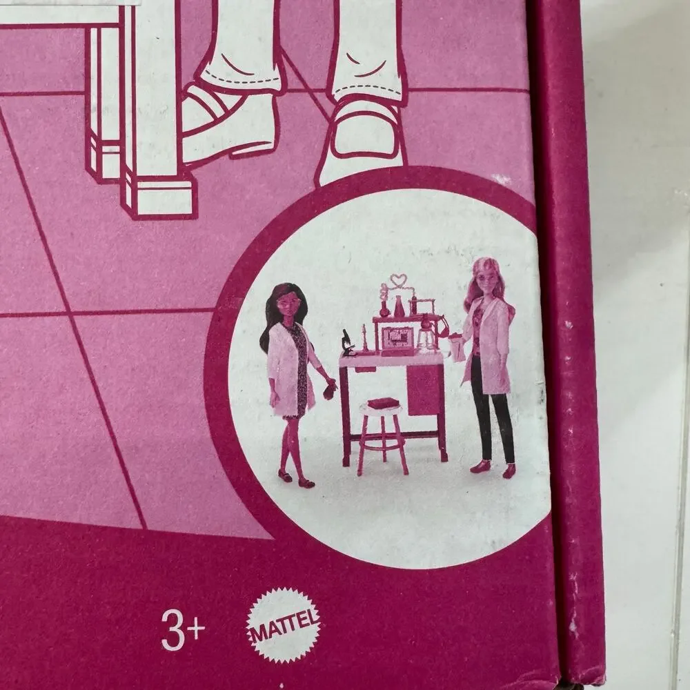 Barbie Careers Playset, Science Lab with 2 Scientist Fashion Dolls Doctor NEW